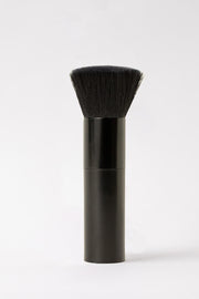 Kabuki brush